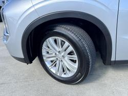 2023 Mitsubishi
Outlander LS