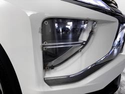 2021 Mitsubishi
Eclipse Cross PHEV ES