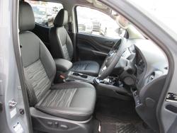 2025 Nissan
                Navara PRO-4X
