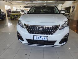 2018 Peugeot
                3008 Allure