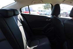 2015 Mazda
3 Neo