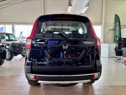 2025 Mahindra Scorpio Z8L 4X4 Napoli Black
