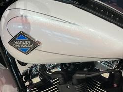 2025 Harley-Davidson Heritage Classic 117 (FLHC) Softail White