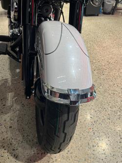 2025 Harley-Davidson Heritage Classic 117 (FLHC) Softail White