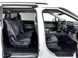 2024 Kia
Carnival GT-Line HEV