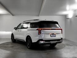2024 Kia
Carnival GT-Line HEV