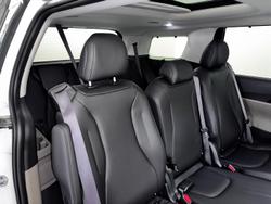 2024 Kia
Carnival GT-Line HEV