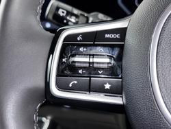2024 Kia
Carnival GT-Line HEV