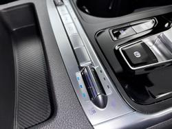 2024 Kia
Carnival GT-Line HEV