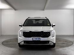 2024 Kia
Carnival GT-Line HEV