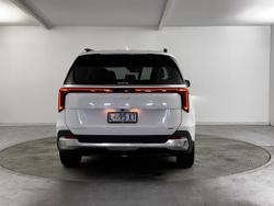 2024 Kia
Carnival GT-Line HEV