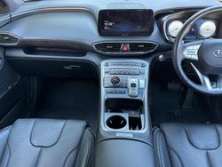 2023 Hyundai
                Santa Fe Highlander