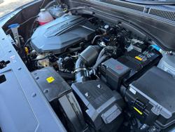 2023 Hyundai
                Santa Fe Highlander