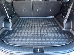 2023 Hyundai
                Santa Fe Highlander