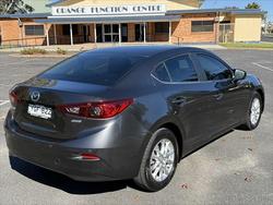 2018 Mazda
3 Maxx Sport