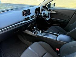 2018 Mazda
3 Maxx Sport