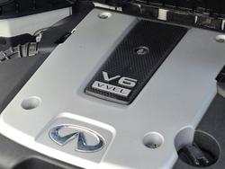 2019 INFINITI
                QX70 GT