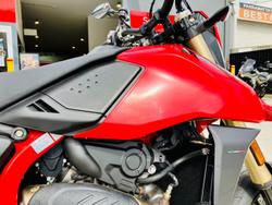 2024 Ducati Hypermotard 698 Mono Hypermotard Red