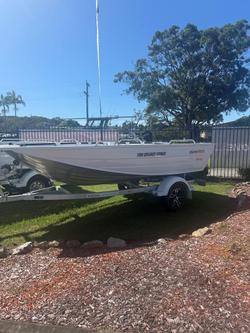 2025 QUINTREX
F390 Outback Explorer