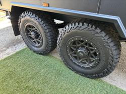 2025 Royal Flair Razor Xt