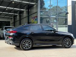 2022 BMW X6 xDrive40i M Sport G06 4X4 Constant Black Sapphire