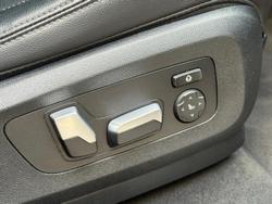 2022 BMW X6 xDrive40i M Sport G06 4X4 Constant Black Sapphire