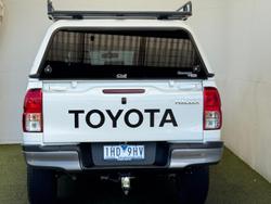 2015 Toyota
Hilux SR