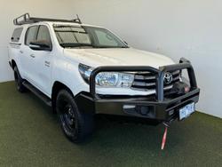 2015 Toyota
Hilux SR