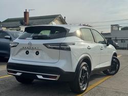 2025 Nissan QASHQAI ST-L