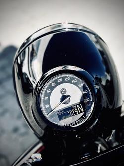 2025 BMW R 18 Roctane R 18 Red