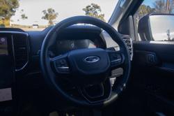 2022 Ford
Everest Sport