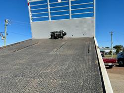 2000 Isuzu Frr500a Tipping Tray Ideal Farm Unit See Spec $45000+Gst IZUZU FRR 500-175 SITEC WHITE