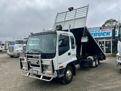 2000 Isuzu Frr500a Tipping Tray Ideal Farm Unit See Spec $45000+Gst IZUZU FRR 500-175 SITEC WHITE