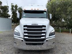 2024 Freightliner Cascadia 126 White