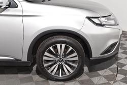 2019 Mitsubishi
                Outlander LS