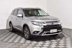 2019 Mitsubishi
Outlander LS