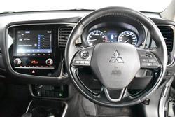 2019 Mitsubishi
                Outlander LS