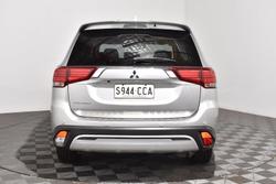 2019 Mitsubishi
Outlander LS