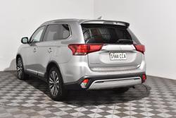 2019 Mitsubishi
Outlander LS