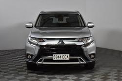 2019 Mitsubishi
                Outlander LS