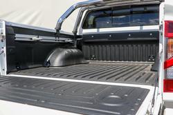 2025 Nissan
                Navara ST-X DUAL CAB