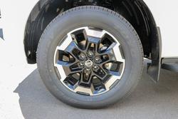 2025 Nissan
                Navara ST-X DUAL CAB