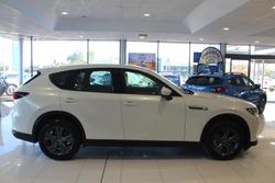 2024 Mazda
                CX-60 G40e Evolve