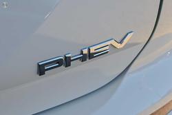 2024 Mitsubishi Outlander PHEV ES ZM MY24 AWD White