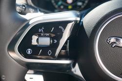 2024 Jaguar
F-PACE P250 R-Dynamic SE