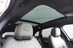 2024 Jaguar F-PACE D300 R-Dynamic SE