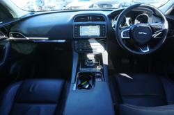 2017 Jaguar
F-PACE 20d Prestige