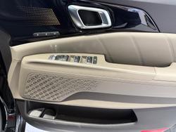 2024 Kia Carnival GT-Line HEV