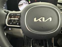 2024 Kia Carnival GT-Line HEV