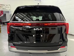 2024 Kia Carnival GT-Line HEV